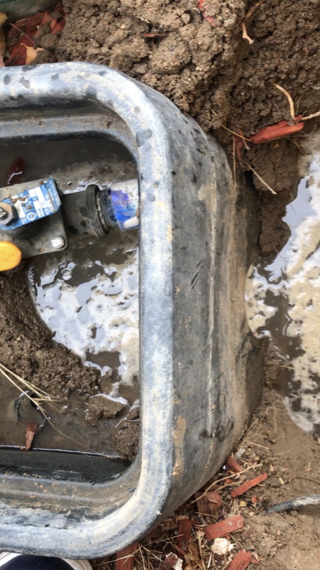 Leaking pipe in ground, water leak